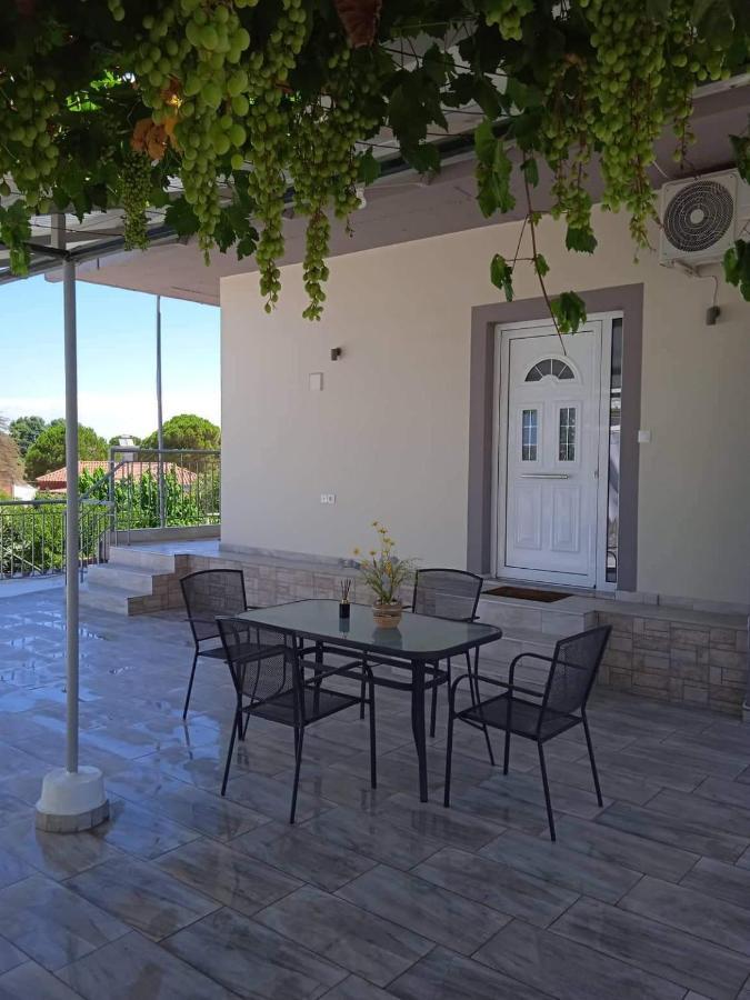 Just Constructed! Villa Gastuni Eksteriør bilde
